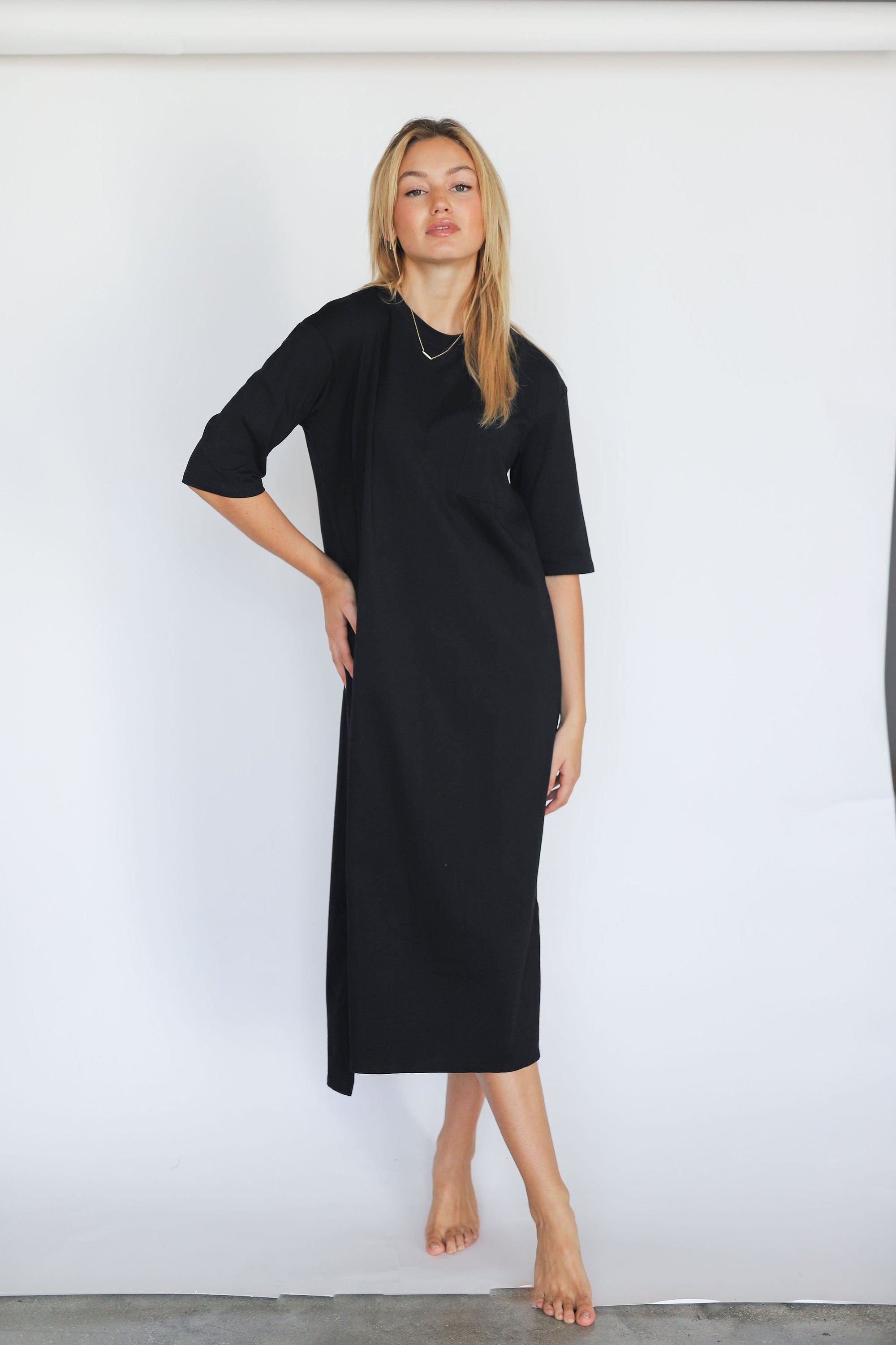 By Tess T-Shirt Midi Dress - Mementos By Tess T-Shirt Midi Dress - Mementos