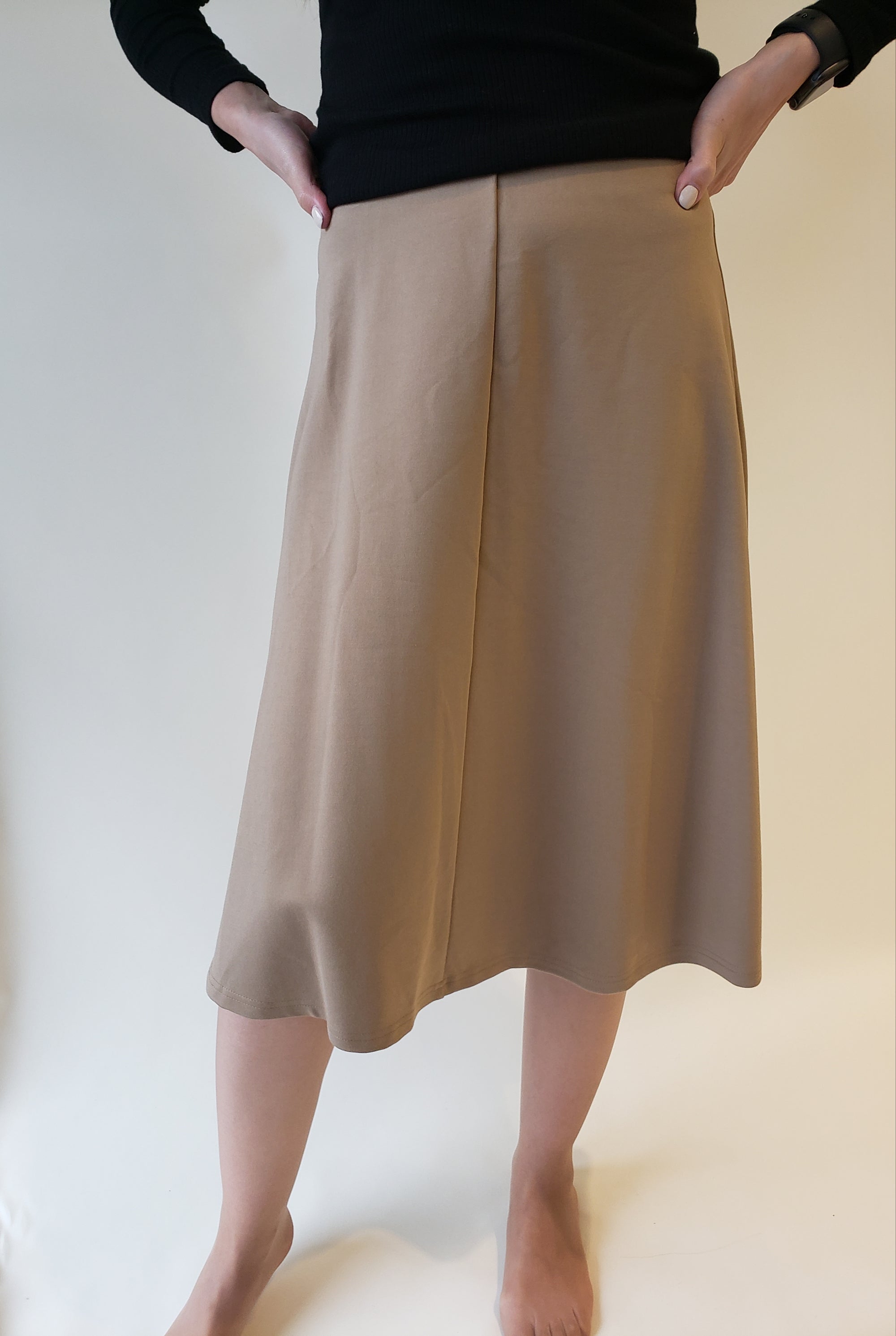 Honey Seed Pull-on Knee Skirt-Skirt-Mementos