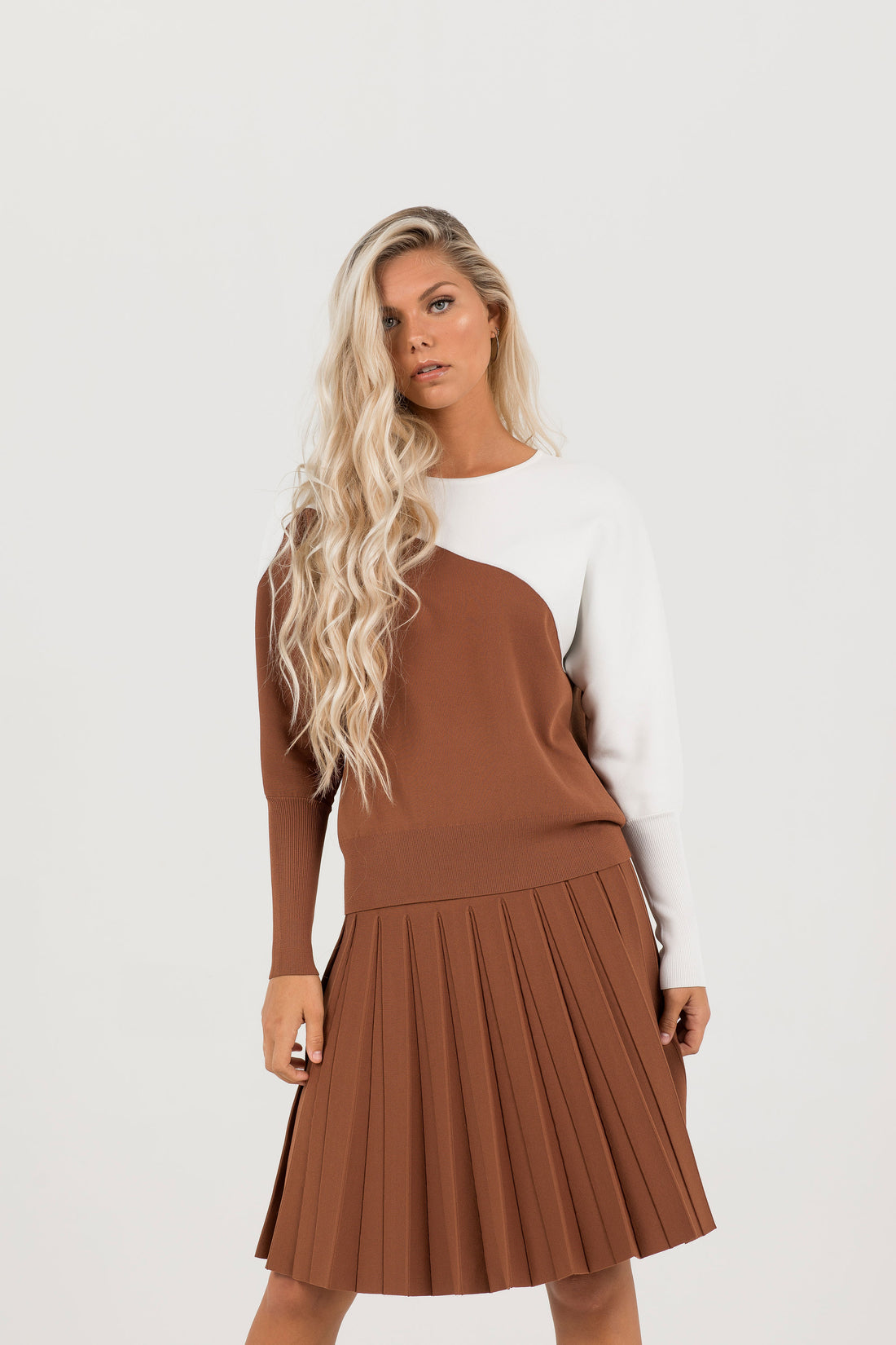 Aleeza Pleated Wonder Skirt